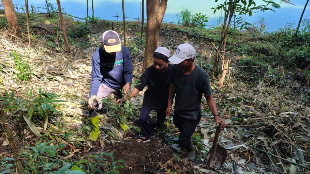 Peringatan Hari Pendidikan MTs Insan Qurani.