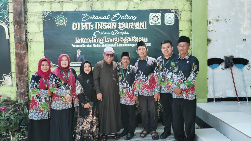 Kunjungan Kepala MAN Lumajang Ibu Qodiriah di MTs Insan Qur’an Ranulogong