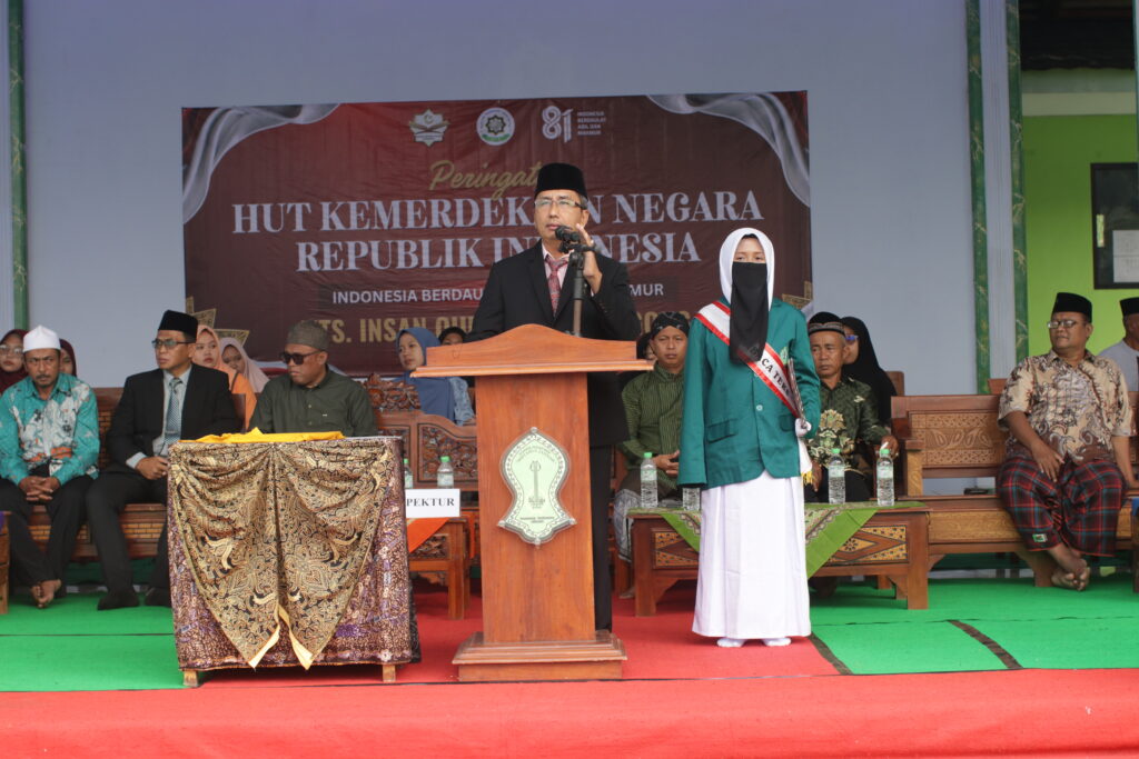 Upacara HUT ke-81 RI MTs Insan Qur’ani Ranulogong